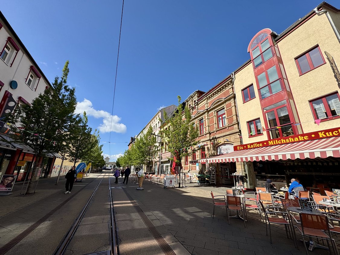 Einkaufsstadt Nordhausen (Foto: Stadtverwaltung Nordhausen) Bild: Bahnhofsstraße Nordhausen mit nahegelegener Südharz Galerie.