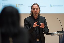 Bild: Moderator Fritjof Mothes, StadtLabor