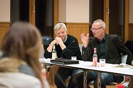 Bild: Diskussion in AG Nahverkehr
