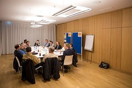 Bild: Diskussion in Arbeitsgruppe 3 vom Altbau zum energetischen Traumhaus
